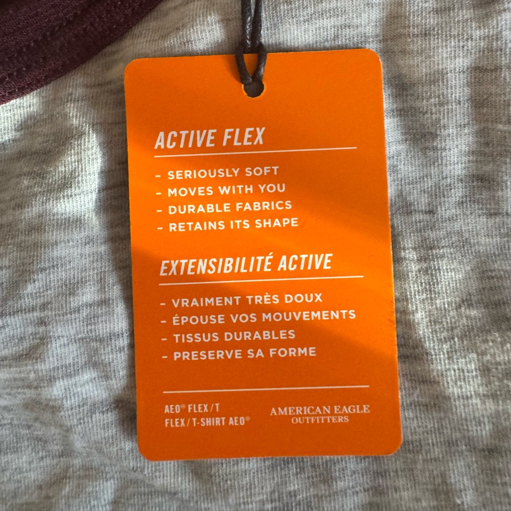 American Eagle NWT Men’s Active Flex T-Shirt Gray Burgundy Size M - Picture 7 of 7